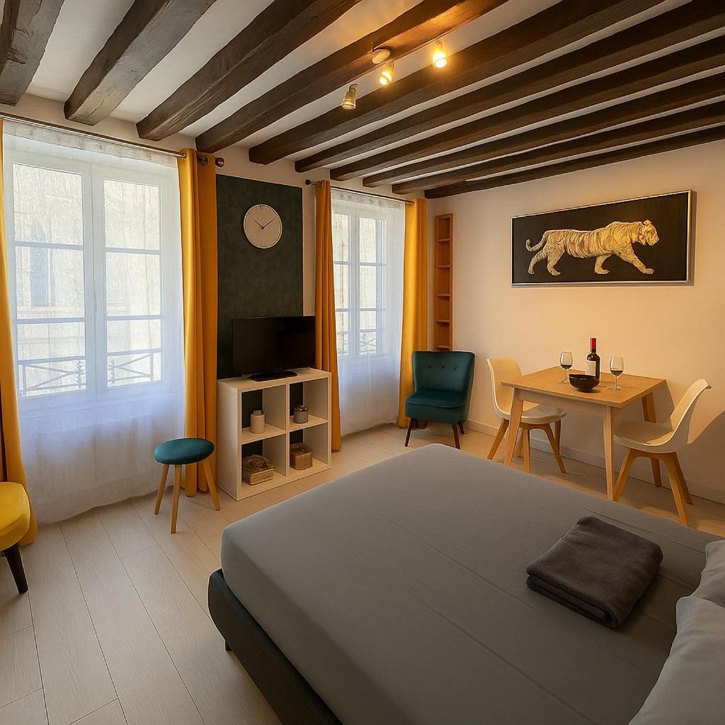 Appartement Vue Cathedrale- Centre Ville Meaux-Gare-Disney Eksteriør bilde